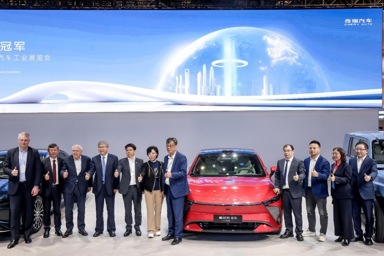 ����Ʒ��16���ذ�܇(ch��)���@�G�����Ϻ�܇(ch��)չ