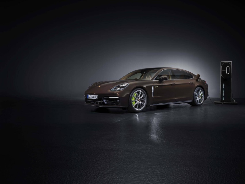 取消Turbo车型，新款保时捷帕拉梅拉预售97.3万起