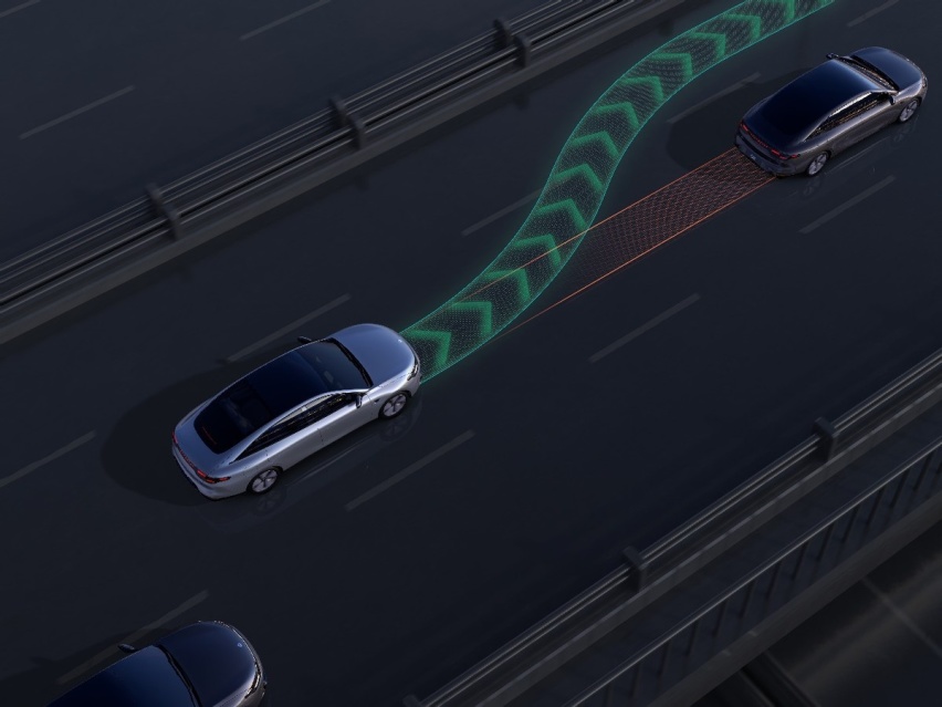 为国人造豪车！中大型电动轿车零跑C01仅18万起
