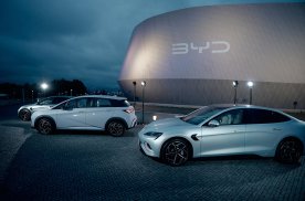 新能源汽车高速、高质量发展，比亚迪已然成为不加定语的销量冠军