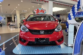 不到10万起售，本田飞度姊妹车，东风本田LIFE新车到店实拍
