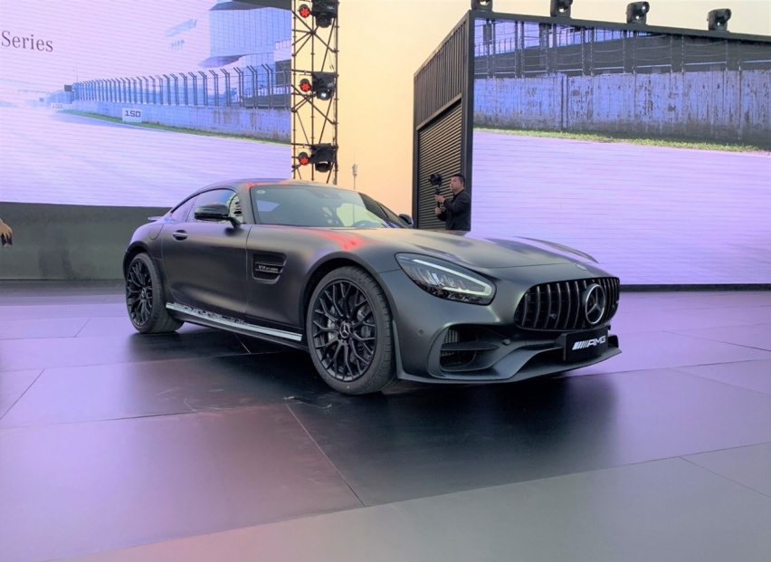 接近400万的奔驰AMG GT，4.0 V8双涡增，纽北最快量产车