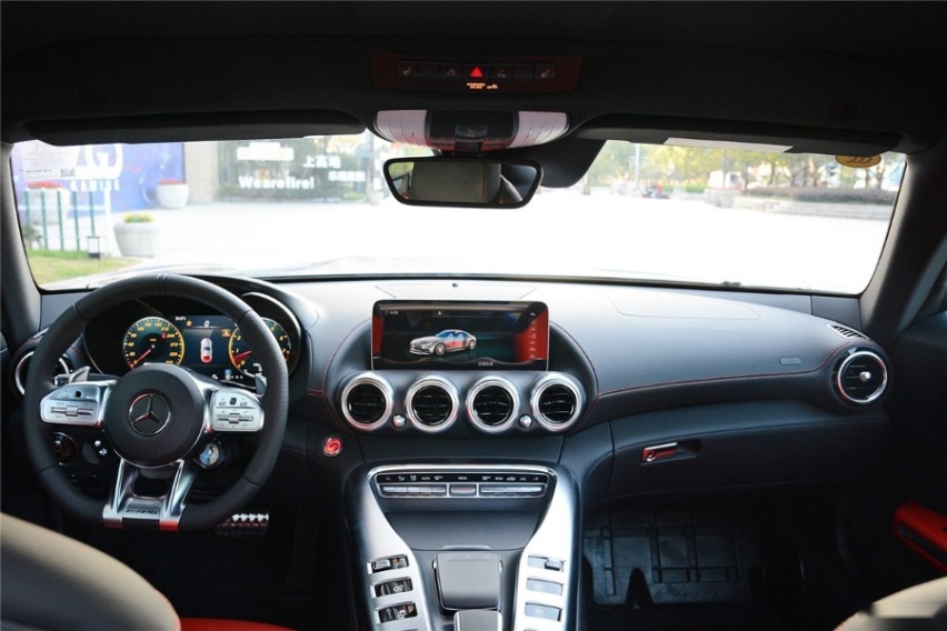 Vantage/AMG GT/R8/迈凯伦GT，200万超选