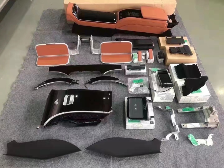 22款迈巴赫S480升级原厂大柏林音响 主动氛围灯 自动后门施工案例
