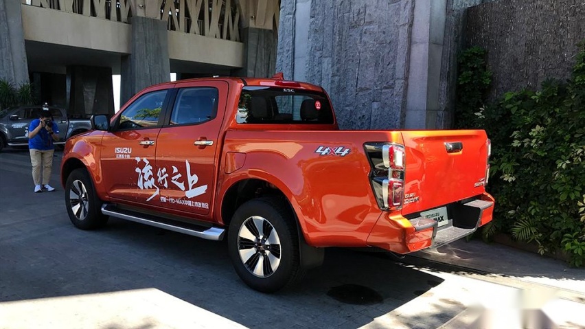 比柴油长城炮贵4.5万，全新D-MAX更值得买吗