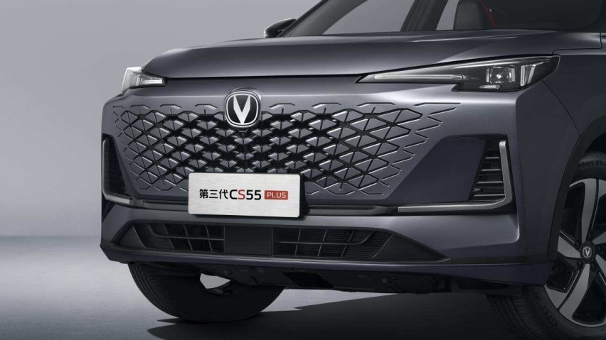 售价不到10万！第三代CS55PLUS焕新升级十几项“新技能”