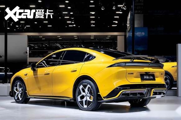 全新深蓝G318成都车展上市19.68万元起 专为城市家庭而来