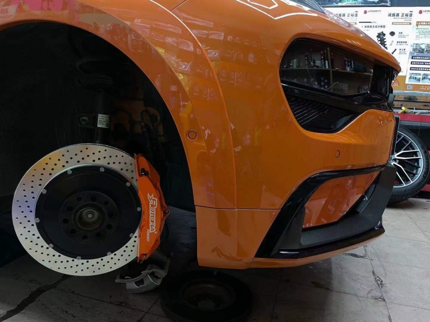 领克02 Hatchback改装升级Rotora刹车 大六活塞