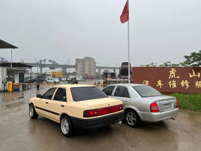01年的马自达323也能玩得这么帅？改装+车身价只需两万多