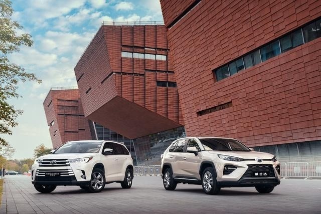 价格相当 但威兰达却比RAV4荣放更高级？