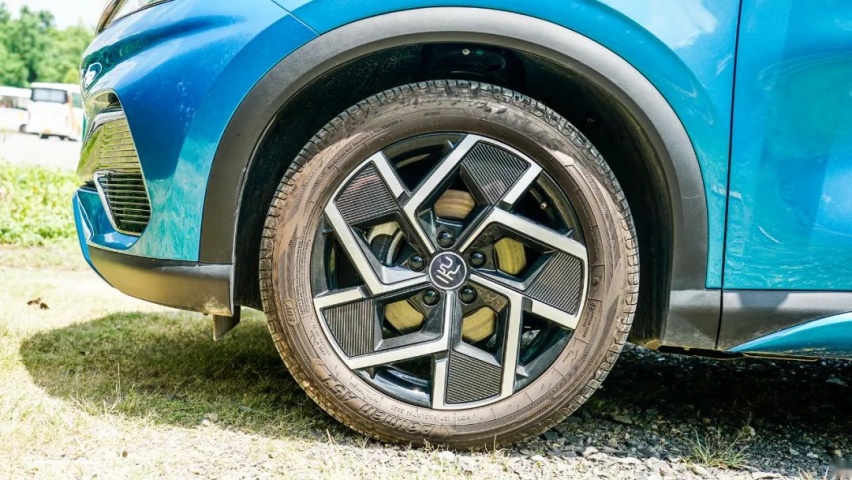 比亚迪首款15万纯电SUV，开着行吗？
