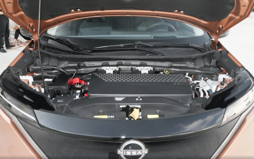 手握25万预算买车，凭啥要选特斯拉Model Y，而不是日产艾睿雅？