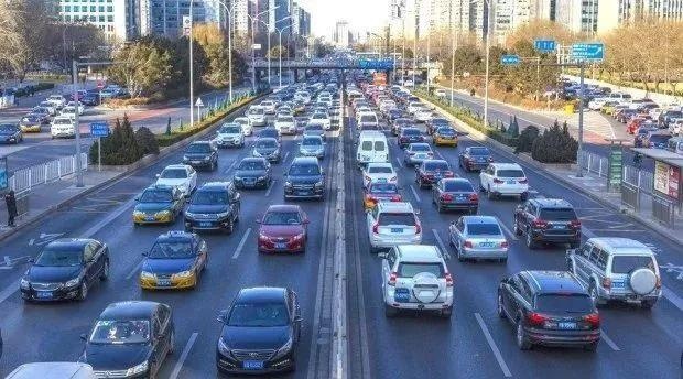 各地政策助车企回暖 提振消费异于往年