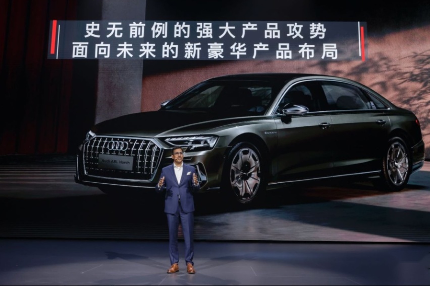 突破700W大关的唯一品牌，奥迪加速电动化转型，即将开启双面时空