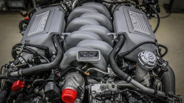 宾利60年传奇的6.75L V8发动机正式停产