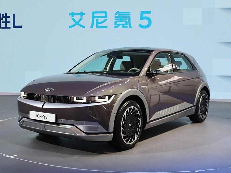 现代IONIQ5 复古设计/超高配置 但这价位你会买吗？