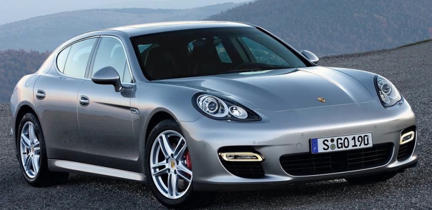 保时捷召回部分进口Cayenne、Panamera