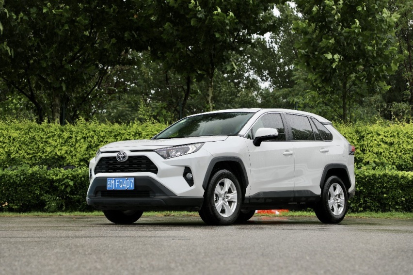 紧凑型SUV“三国杀”：4008VS RAV4 VS途岳