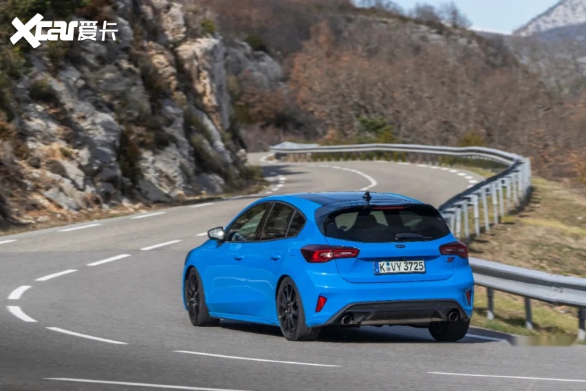 【车赏】再见两厢,再见性能小钢炮-爱卡汽车爱咖号