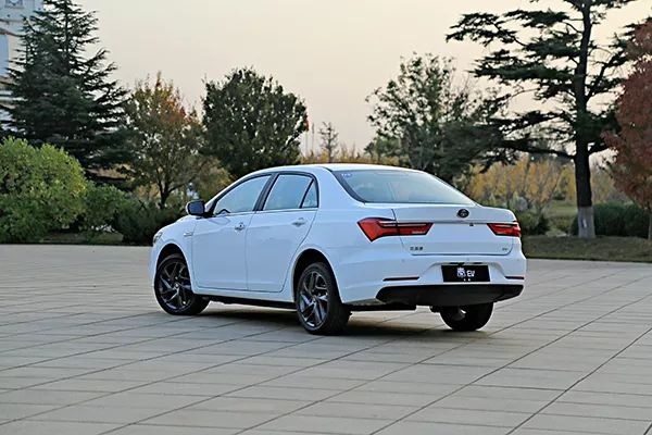 两人、一车、连续12小时，这台比亚迪居然没让我抓狂！
