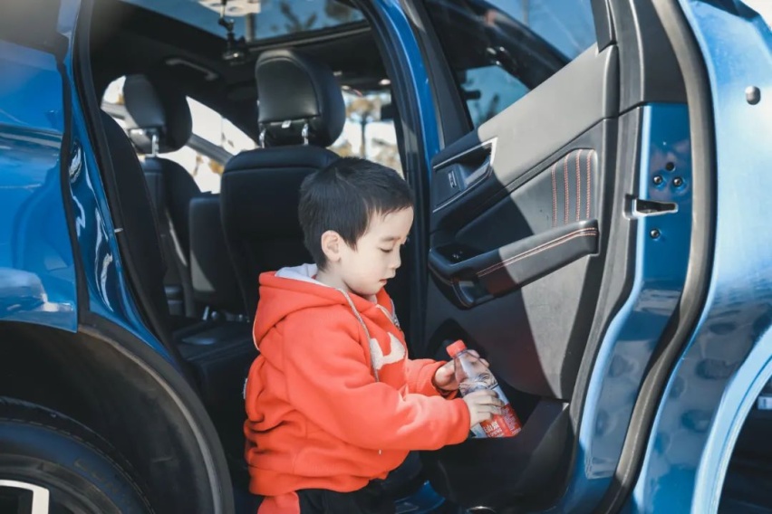 《上车吧！朋友》 路人眼中的锐界PLUS怎么样？