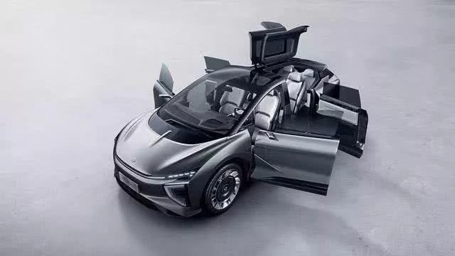 走上国际舞台的国产性能车，跨界成瘾，奥迪最小的Allroad