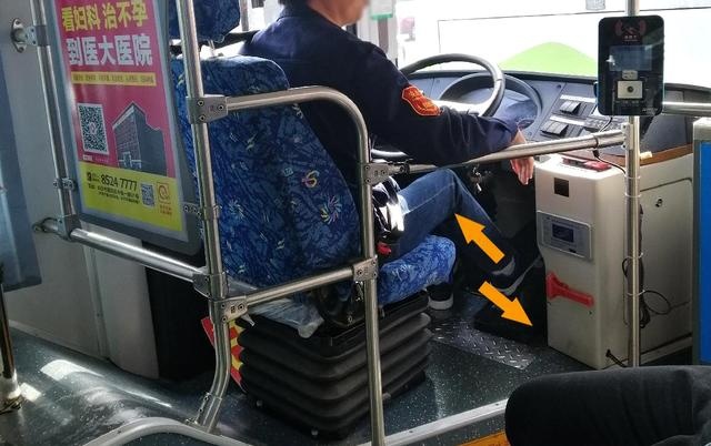 公交车进站时点刹，真的是为了防止刹车抱死吗？