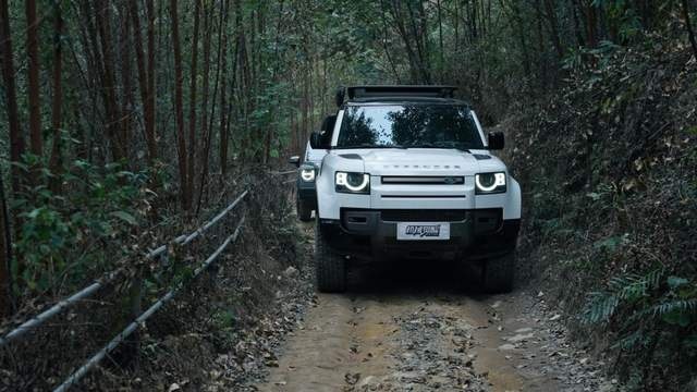 无兄弟，不越野！哈弗猛龙与路虎卫士的“越野问道”