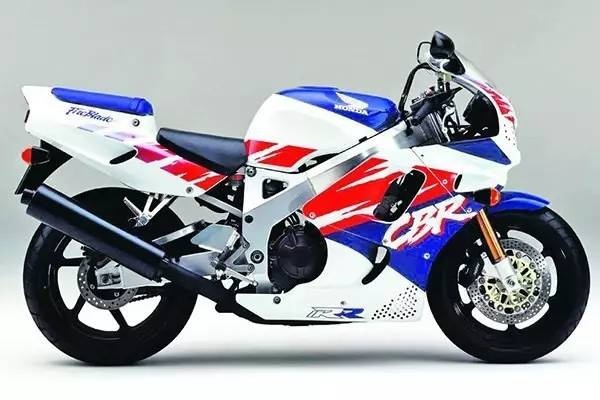 本田CBR1000RR-R SP 荣获红点摩托车最佳设计奖