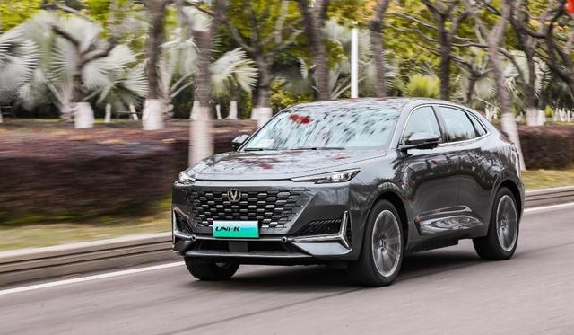 20万预算选插混SUV，护卫舰07和UNI-K 智电iDD谁更值？