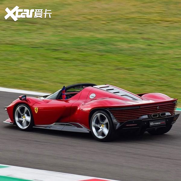 法拉利Daytona SP3实车曝光，外观很凶悍，搭载V12自吸发动机