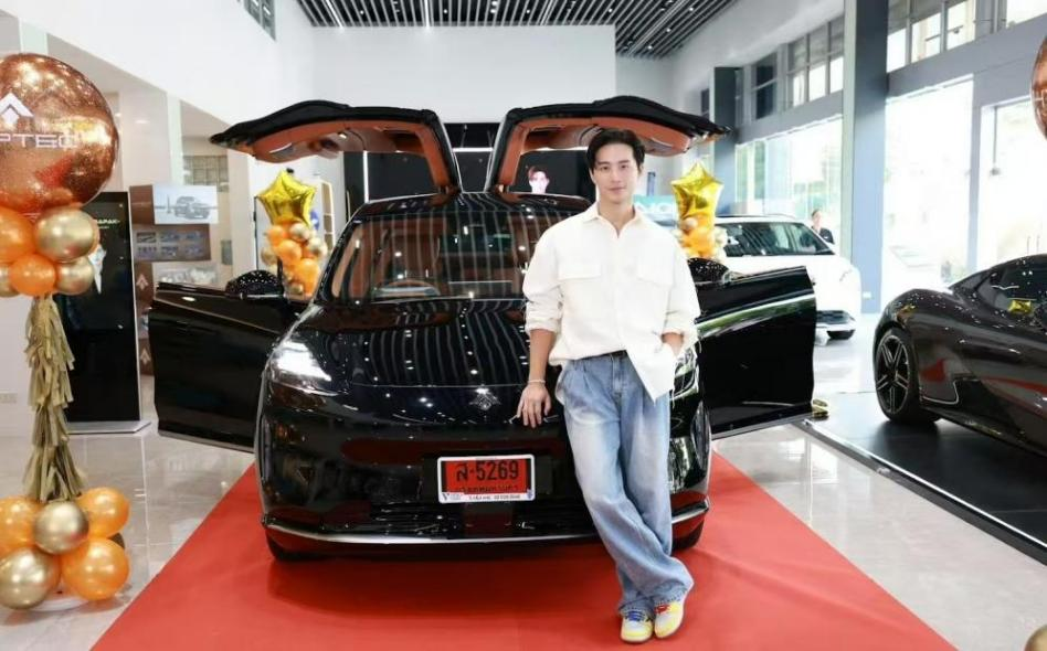 ���������Ⱦ�̩���߶˴���SUV�г��������� 껲�HTչ��ǿ��ʵ��