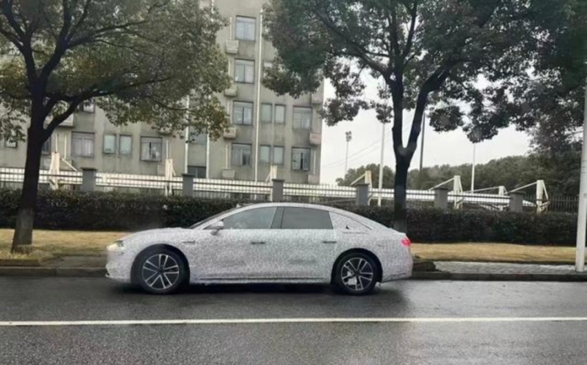 智界S7姊妹车型？北汽联手华为打造，享界首款车型曝光！
