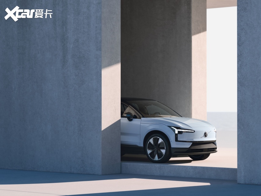 沃尔沃全新小型纯电豪华SUV EX30大有乾坤，以精致身形兼具实力与品
