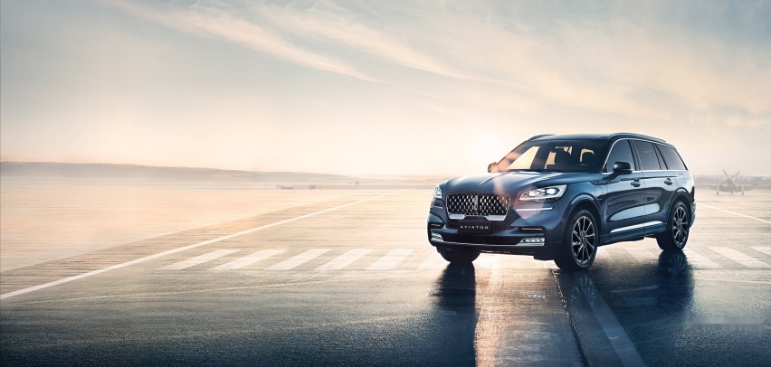 60万，商务买X5、居家买QX60、修仙买XC90、“教父”买飞行家