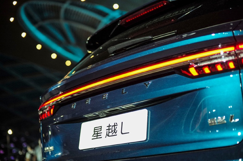 月薪6000也买得起的“平民版XC60”！全系2.0T起售仅15万！