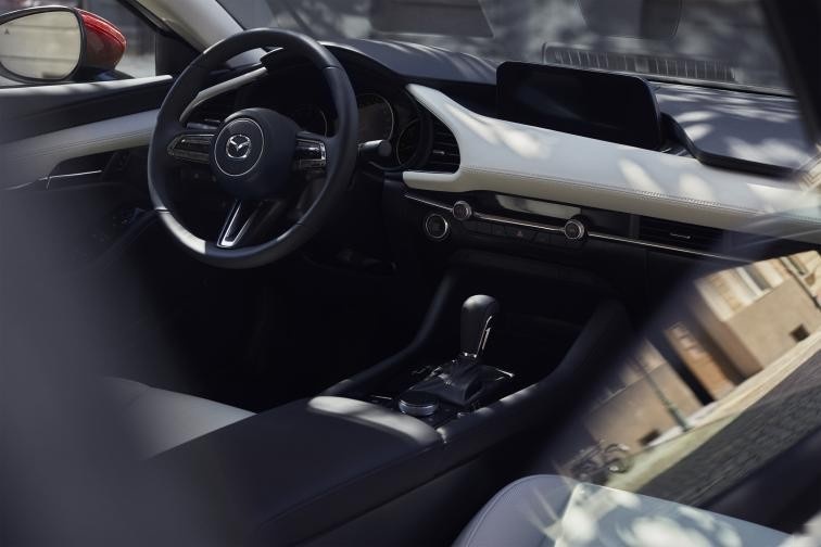 长安马自达全新2021款次世代MAZDA3昂克赛拉新悦上市