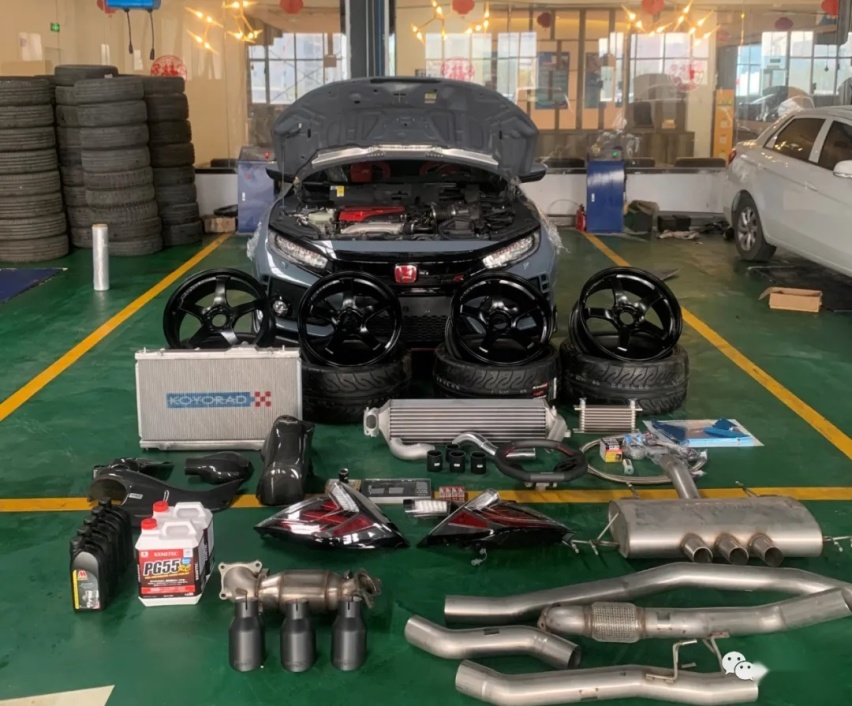 谁敢对保时捷911 GT3竖中指？沈阳车友的百万思域王就是国内天花板