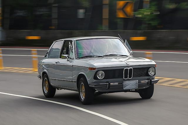 老车主的典藏记忆─BMW 2002 Coupé与Tourin