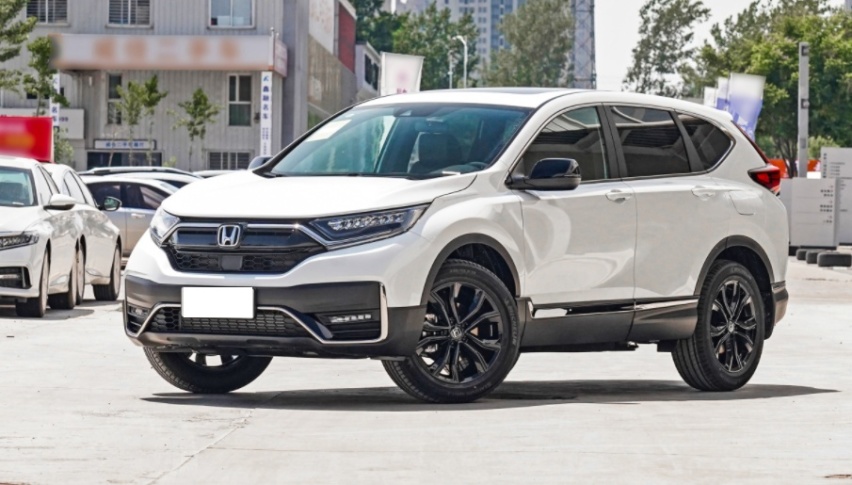 35万选奥迪Q5L，20万选本田CR-V，那么手握8万该选什么车呢？