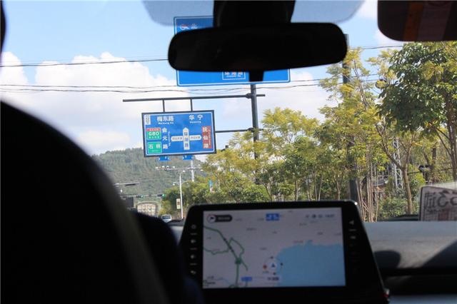 后五连杆悬挂的小型SUV，起售价不到7万，东南DX5值得推荐