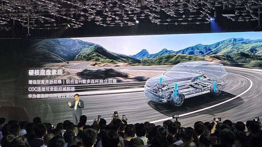 问界新M7还用麦弗逊，增程式等于没操控，有华为算法也不行？