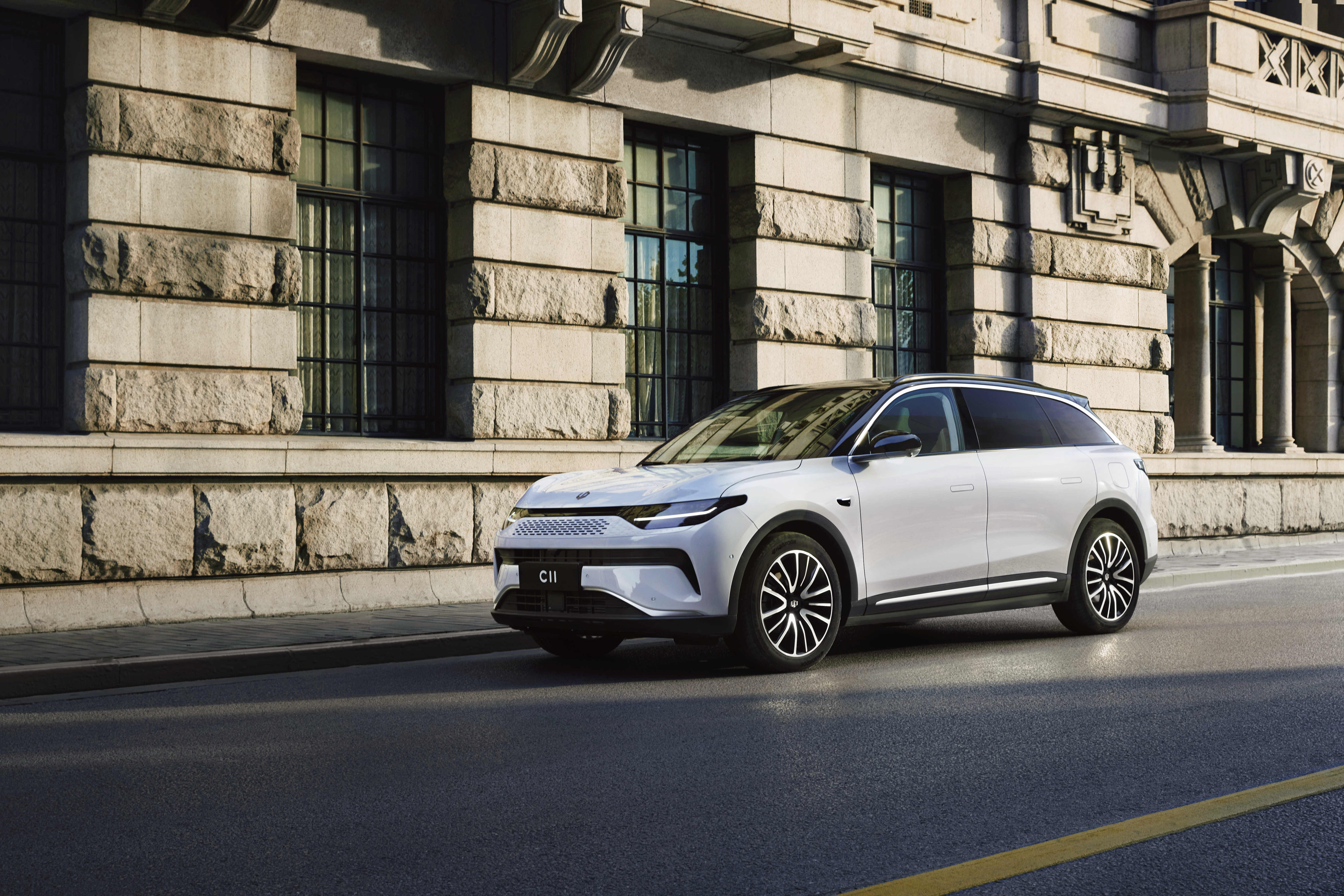 YNʽµa(chn)s҄(chung)¸ߣ15-20fSUVԓx