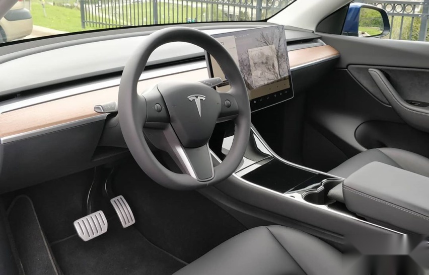 前卫的造型 特斯拉Model Y实车