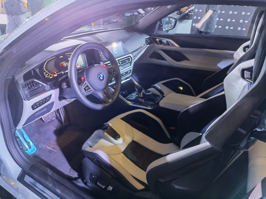 实拍全新BMW M3/全新BMW M4：少数人拥有的性能车