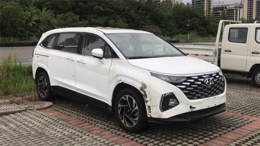 奇瑞瑞虎3x PLUS下线，北京现代全新MPV谍照曝光...