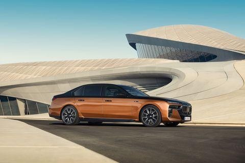 【2023上海车展】宝马史上最强大电动汽车，宝马i7 M70