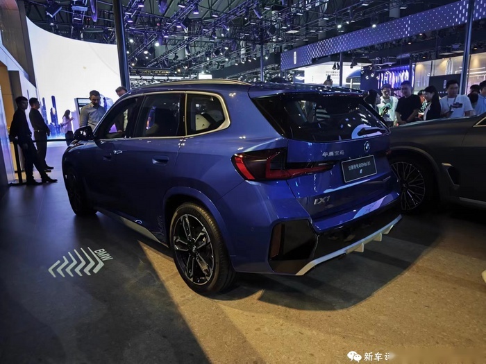 2023成都车展：售29.99万起，宝马iX1正式上市
