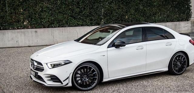 瑕不掩瑜，2020款奔驰AMG A 35助你出行
