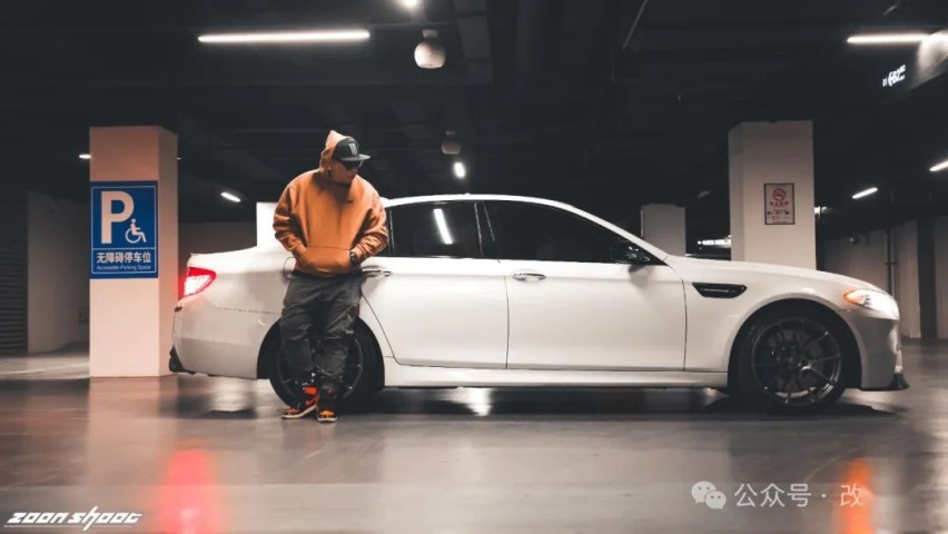 福特Mustang到奥迪S5再到宝马M5，漫漫玩车路终于圆了V8梦